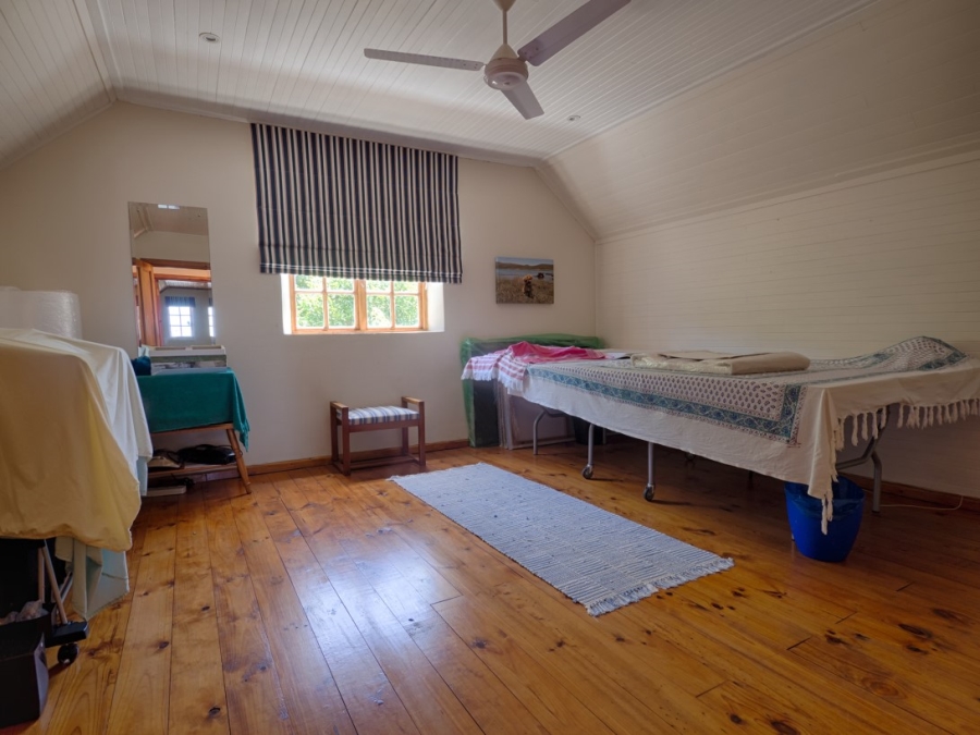 6 Bedroom Property for Sale in Belvidere Estate Western Cape